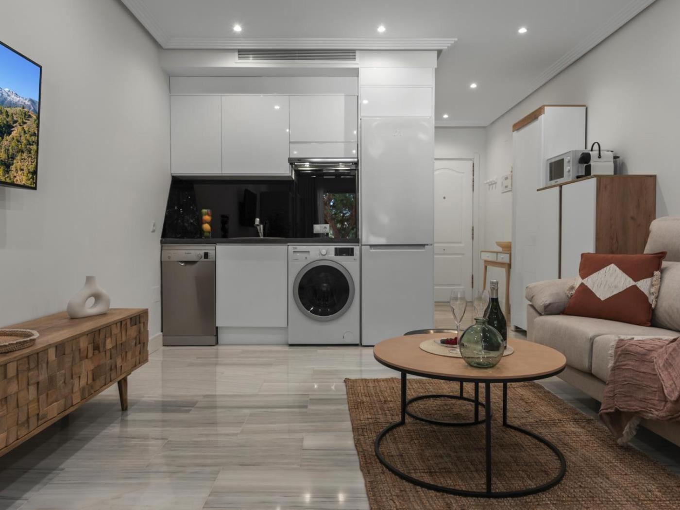 Centrico Estudio En Puerto Banus Apartamento